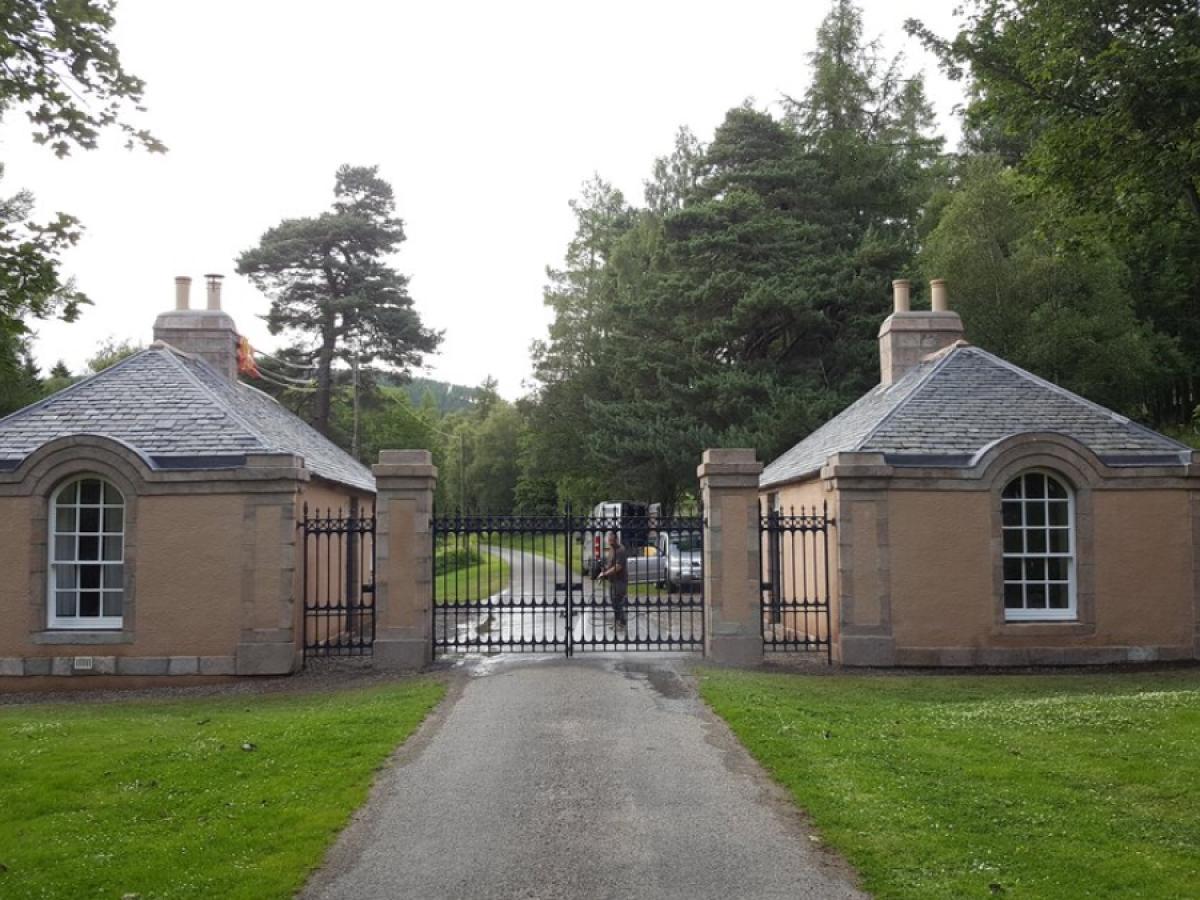 Gate Houses, Dunecht Estates