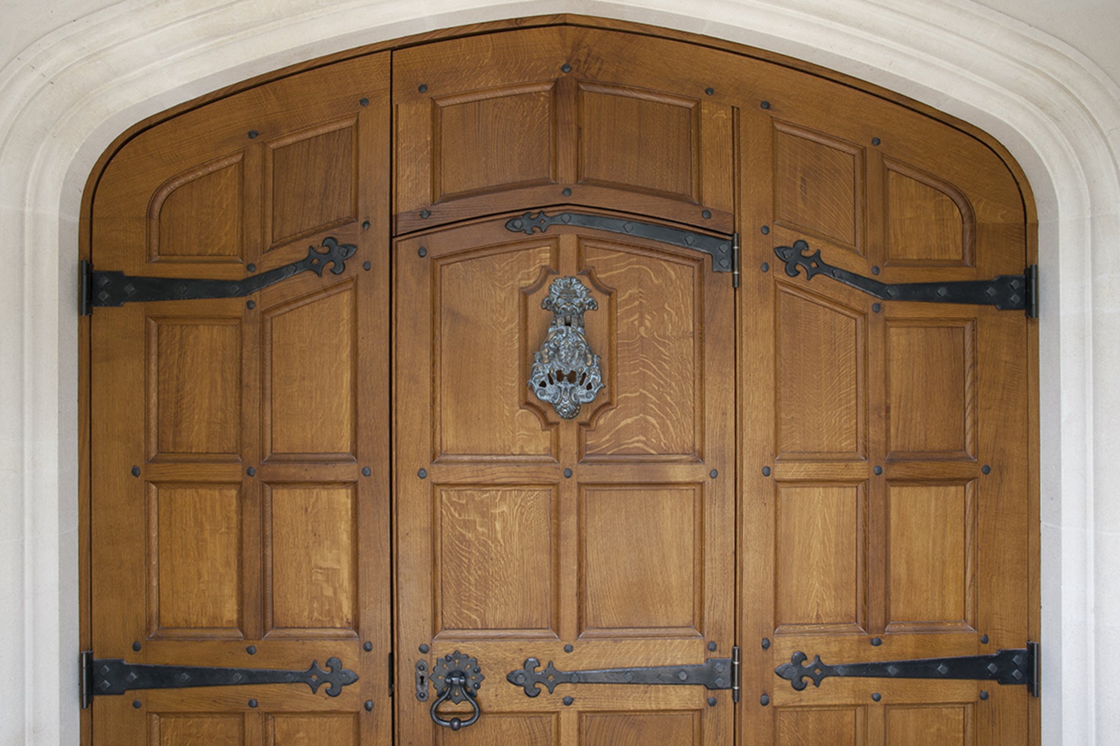 Manor House, Buckinghamshire — C16th Interior Joinery Scheme gallery image