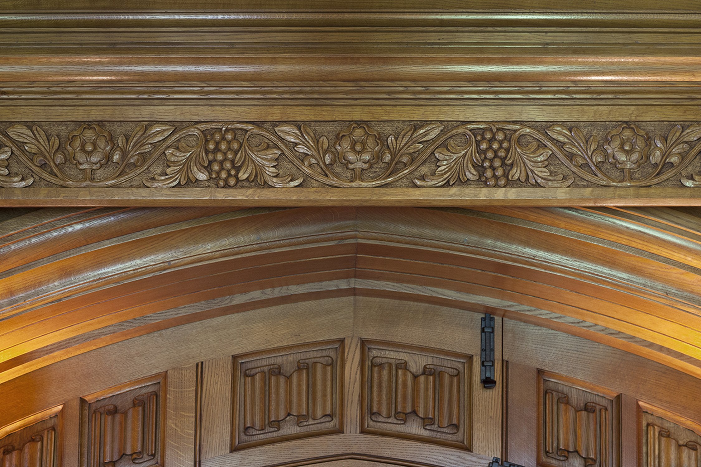 Manor House, Buckinghamshire — C16th Interior Joinery Scheme gallery image